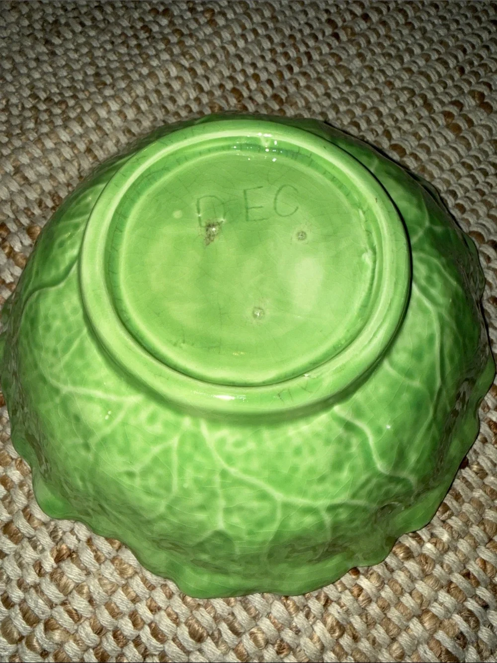 Vintage Green Cabbage Leaf Ceramic Serving Bowl. Kitchen cottage cabin core